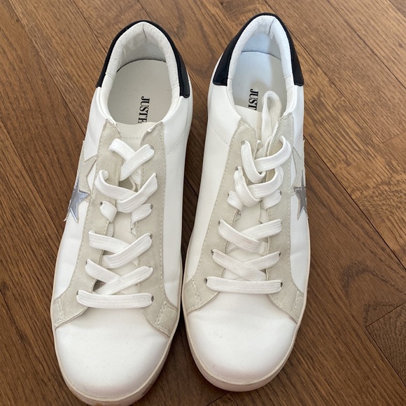 Star Sneakers - Picture 2 of 4